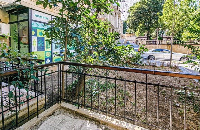 Azneft Garden Apartment