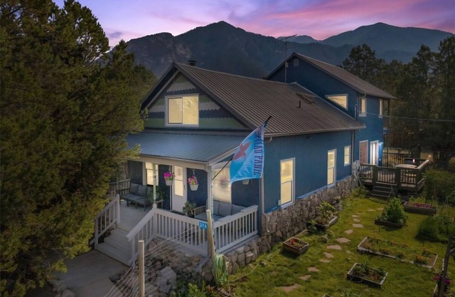 Azure Oasis A Sunlit Serenity Near Downtown Crestone