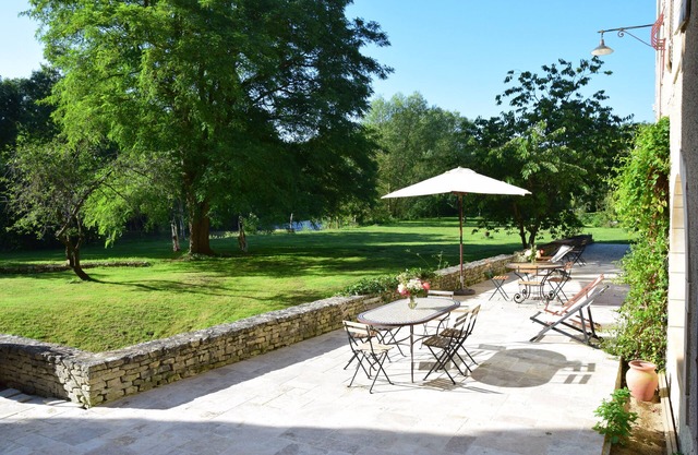 B&B 2 steps from Futuroscope and the A10 motorway.