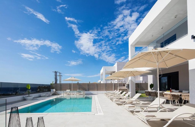 Babis Villa, a few meters away from the beach, By ThinkVilla