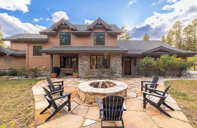 Back 9 Lodge | Golfside Hot Tub Luxury Escape