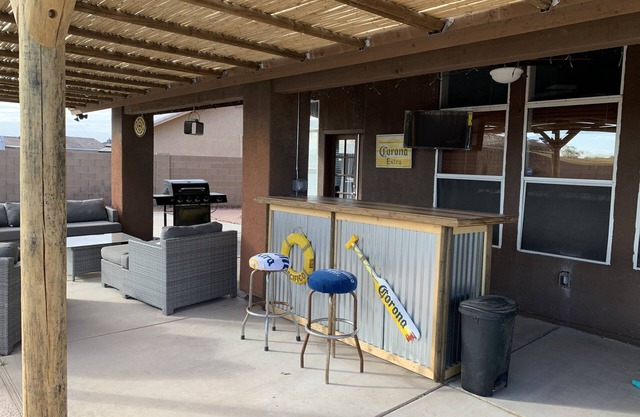 Backyard Escape with no cleaning fee or extra fees