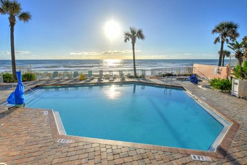 Bahama House - Daytona Beach Shores