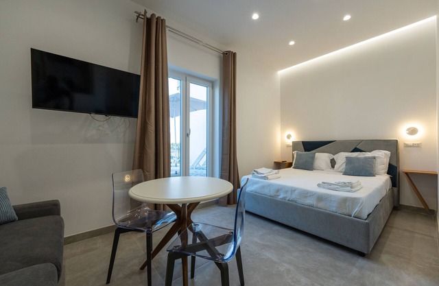 Baia Flegrea Meublè - Suite with sea view terrace