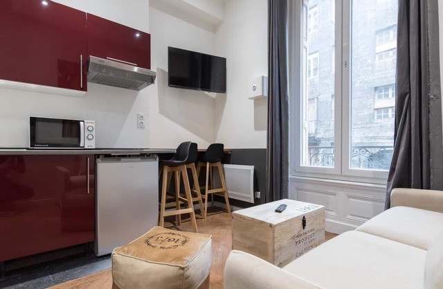 Balay Apartment - Saint Etienne City Room