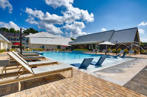 Balch Road Apartments by Landing