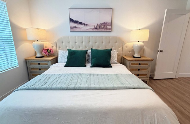 Baldwin park 3B&4B House 30 mins DTLA