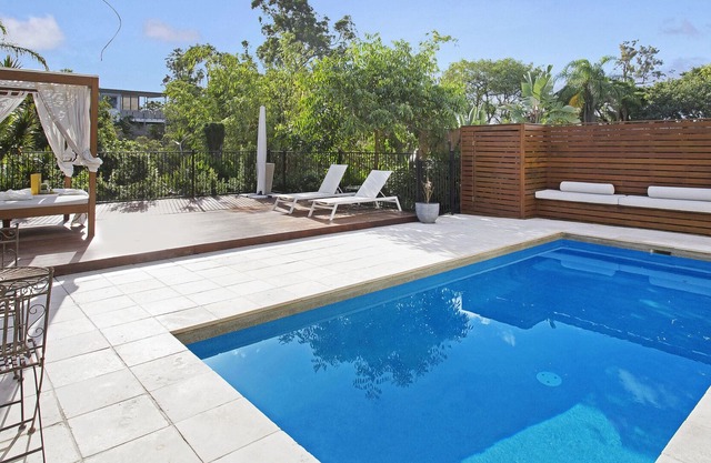 Balmoral House Retreat Pool & Spa