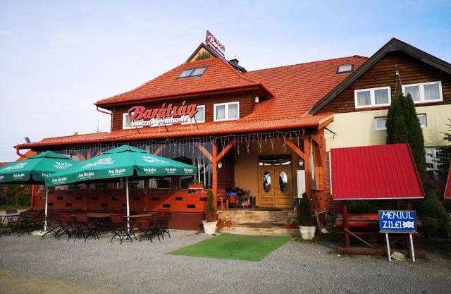 Barátság Panzió - Pensiunea Barátság