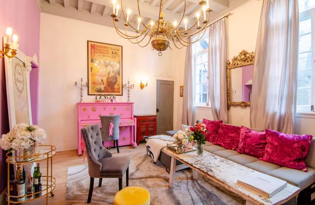 Barbie-Inspired 3-Bedroom Retreat in Union City – Your NYC Getaway!