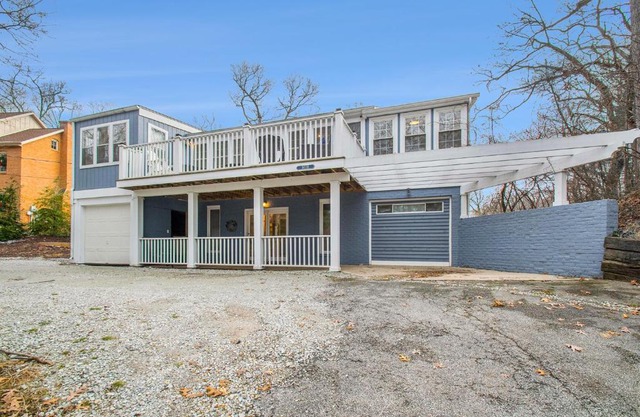 Barefoot Cottage Pool House