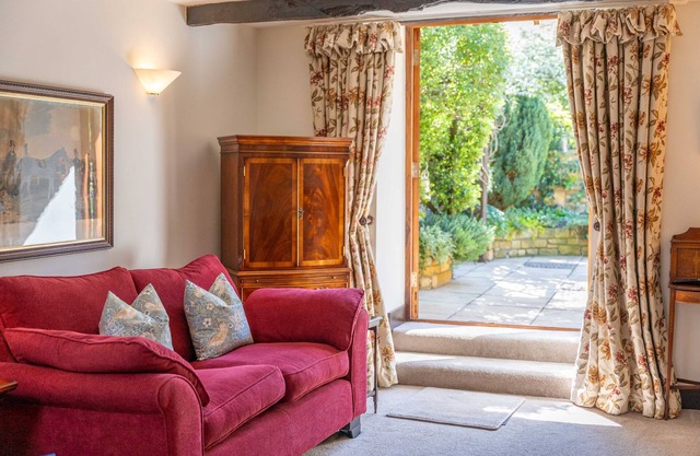 Barn Cottage, The perfect retreat near the centre of Broadway