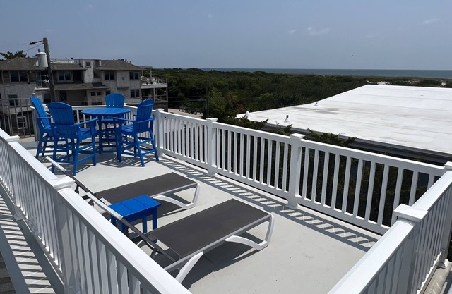 Barnegat Light 2nd from beach- bright, open 3 BR 1.5 BA with ocean views!