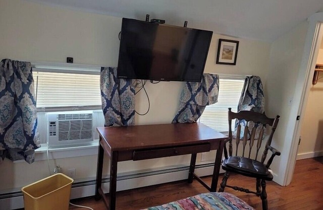 Barrett Hill Rooms 1 mile from all medical accommodations in Rutland City