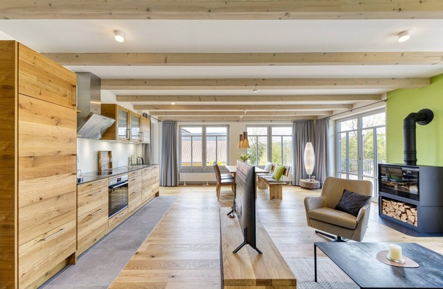 Barrier-free 5* apartment Bergmannstrost 120 sqm with high-quality natural materials