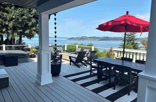☀️Basement suite in N Tacoma🏡Deck views of 🌊