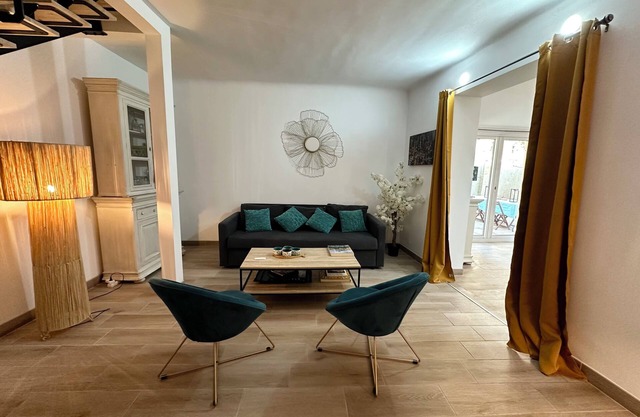 Bastide Provençal 5 minutes' walk from Cours Mirabeau + 1 parking lot