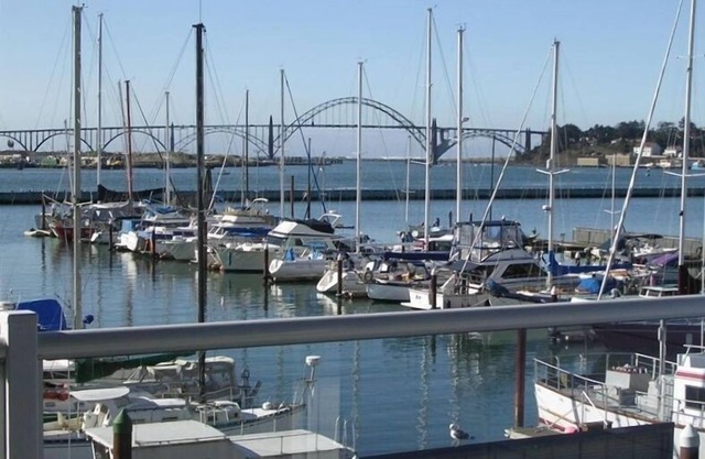 Bayfront Upscale Condo on the Oregon Coast in Newport