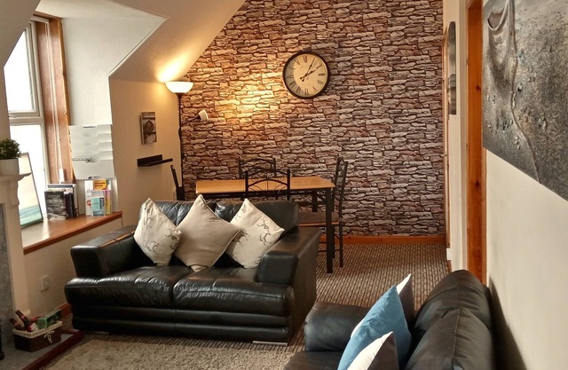 Bayhead Flat 14C- at the heart of Stornoway