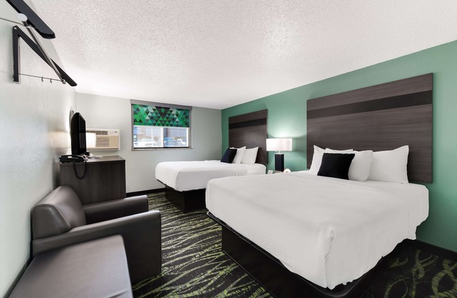 Baymont by Wyndham Liberty MO