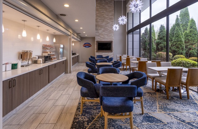 Baymont by Wyndham White Plains - Elmsford