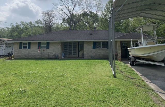 Bayou Front Pierre Part