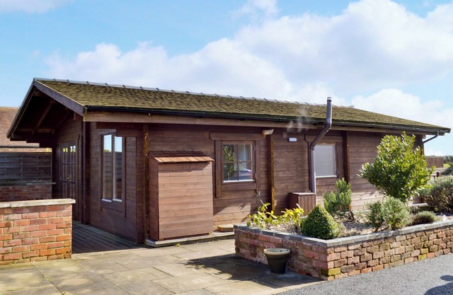 Baytree Lodge - UK13322