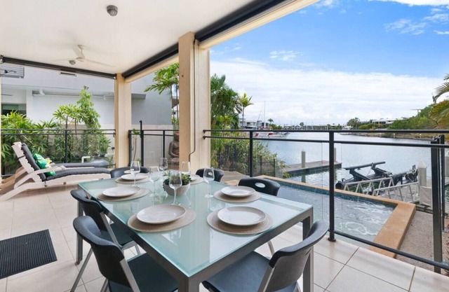 Bayview Bonita Alfresco Living by the Pool