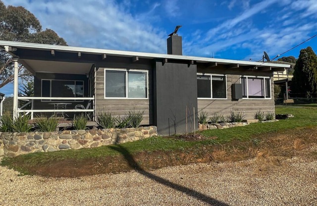 Bayview Retreat - Enjoy watersports at Lake Eildon