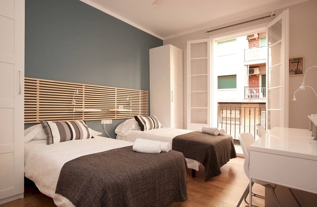 BC0RS002V2 - VP 2 - Three Bedroom Apartment, Sleeps 6