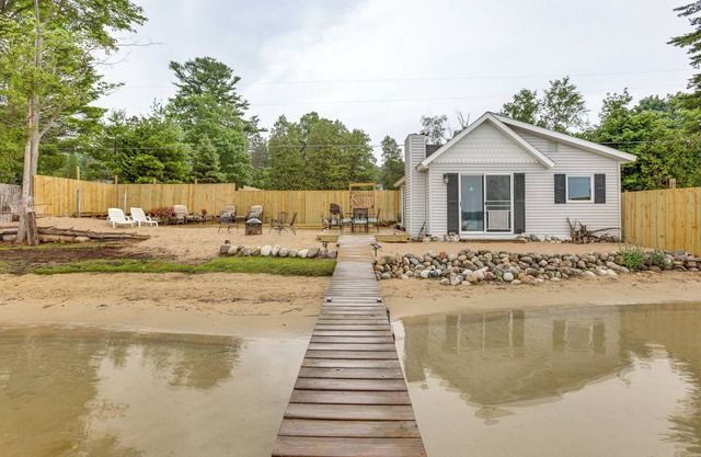 Beach Access & Dock: Little Traverse Lake Cottage!