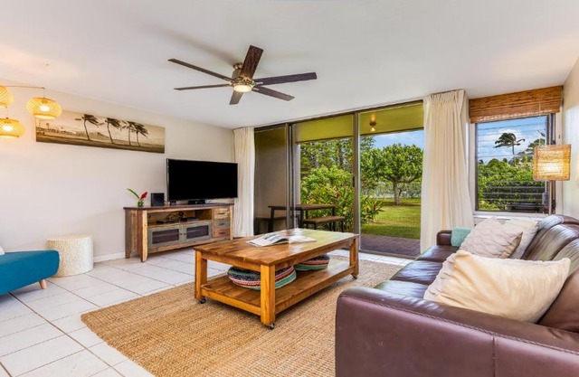 Beach Cozy North Shore Turtle Bay Condo