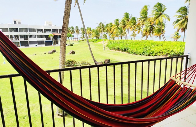 Beach Front & 3 levels & Terrace & Balcony & 2 Pools Max 6people