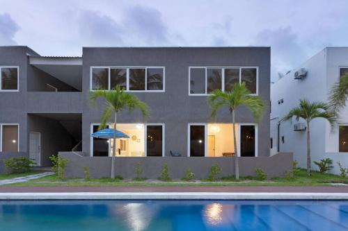 Beach front Blue Summer Apartment Costa Del Sol