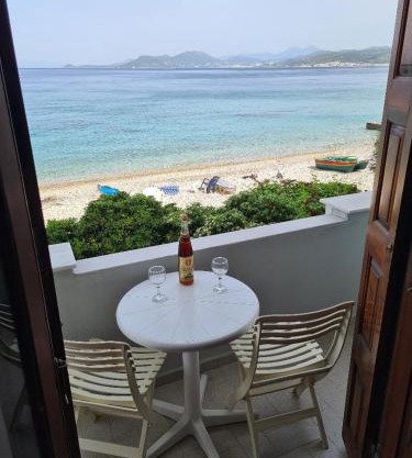 Beach House Antonis