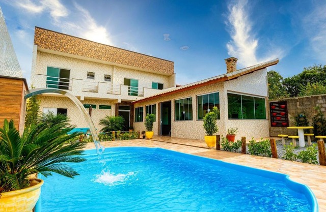 BEACH HOUSE com Piscina e Churrasqueira para 16 pessoas