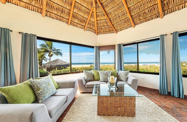 Beach House overlooking San Pedrito surf break