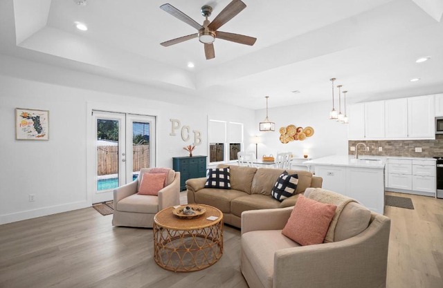 Beach House w/Private Pool - The Sanderling