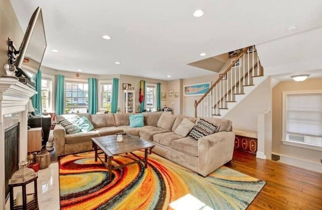 Beach house with hot tub, bikes, and beach passes