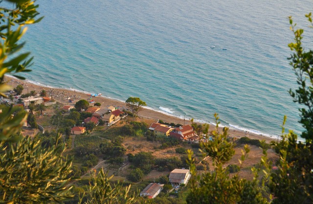 Beach houses Yannis at Agios Gordios