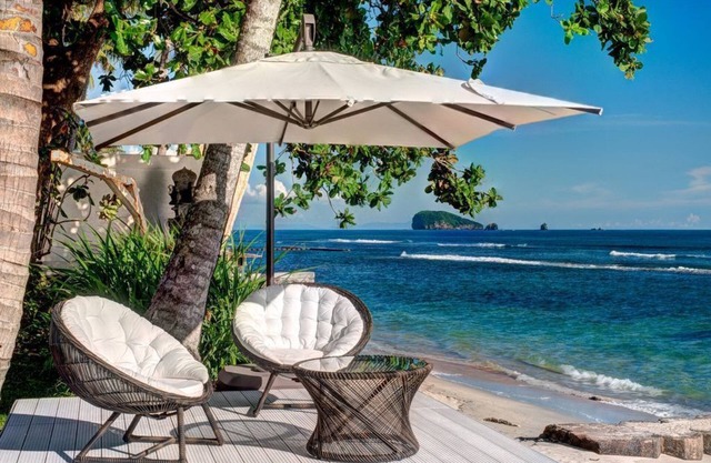 Beach View 4BR Villa Located In Candidasa! 8Min Walk To The Beach! W/Swim Pool!