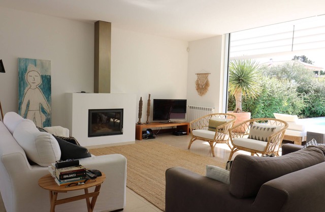 Beach villa at Aldeia do Meco, near Sesimbra and Lisbon