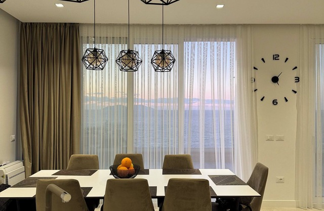 Beachfront 3-Bedroom Apartment in Vlora with Free Parking, Wi-Fi, and Sea Views!
