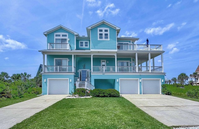 Beachfront 5BR Home with Ocean Views