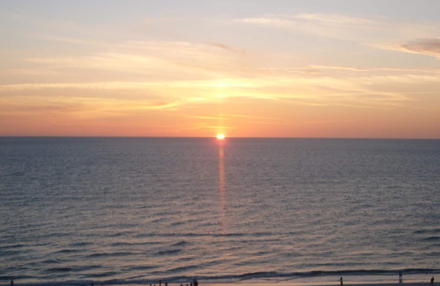 Beachfront -All Beach Gear - Heated Pool-Tennis Courts