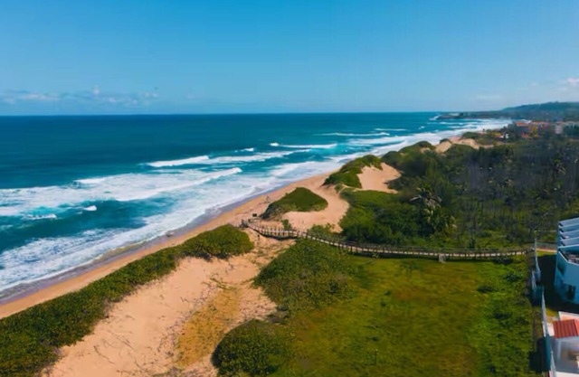 Beachfront Apt w/Pool & Private Access – Walk to Jobos & Shacks