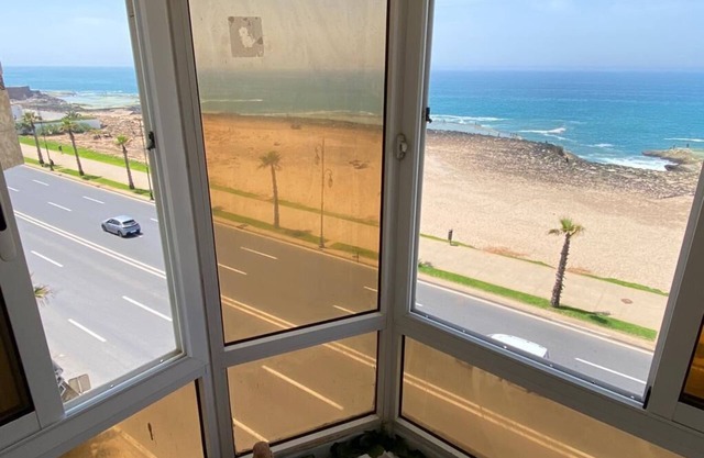 Beachfront apt WiFi close to Rabat main sightseeing