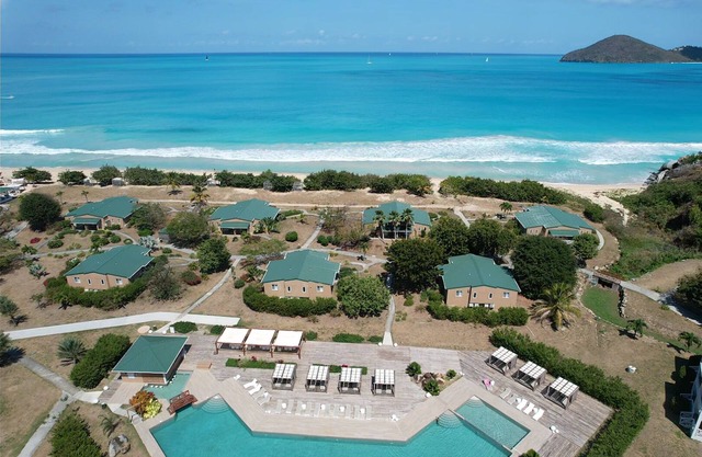 Beachfront Bliss: Cozy 1-Bed Apartment at Lambert Beach, BVI