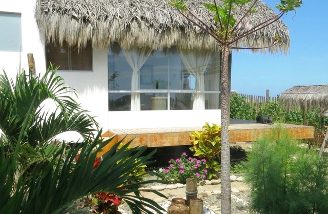 Beachfront Bugalow "Gabriel" in Mancora