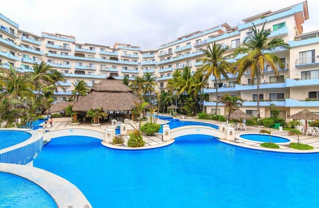 Beachfront Penthouse in the heart of Manzanillo